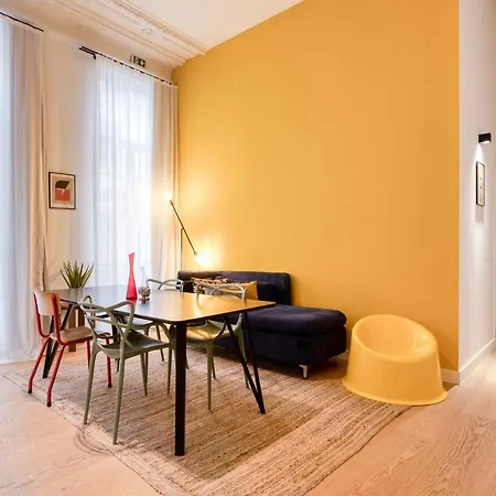 Smartflats - Main Street Apartmán *