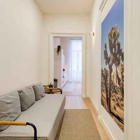 Smartflats - Main Street Apartment