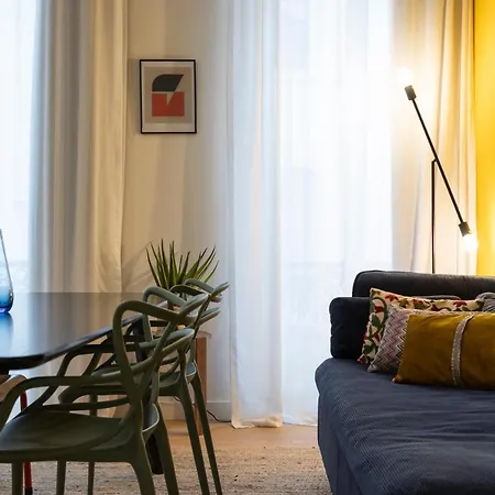 Smartflats - Main Street Apartment *